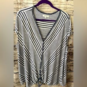 MAX Studio knit navy white tunic, tie front, 3X